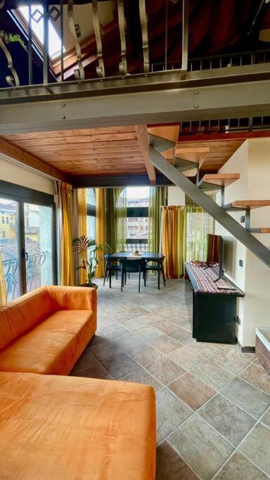 Altana - Loft Sulla Citta Apartment Parma Ngoại thất bức ảnh