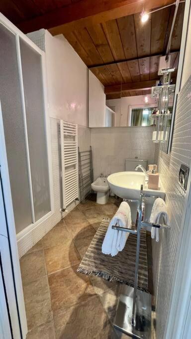 Altana - Loft Sulla Citta Apartment Parma Ngoại thất bức ảnh